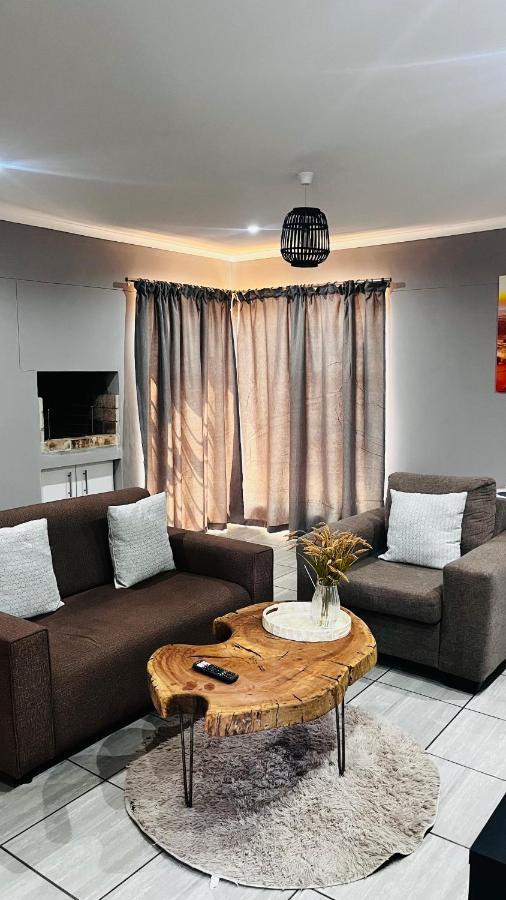 Otis Self Catering Apartamento Walvis Bay Exterior foto
